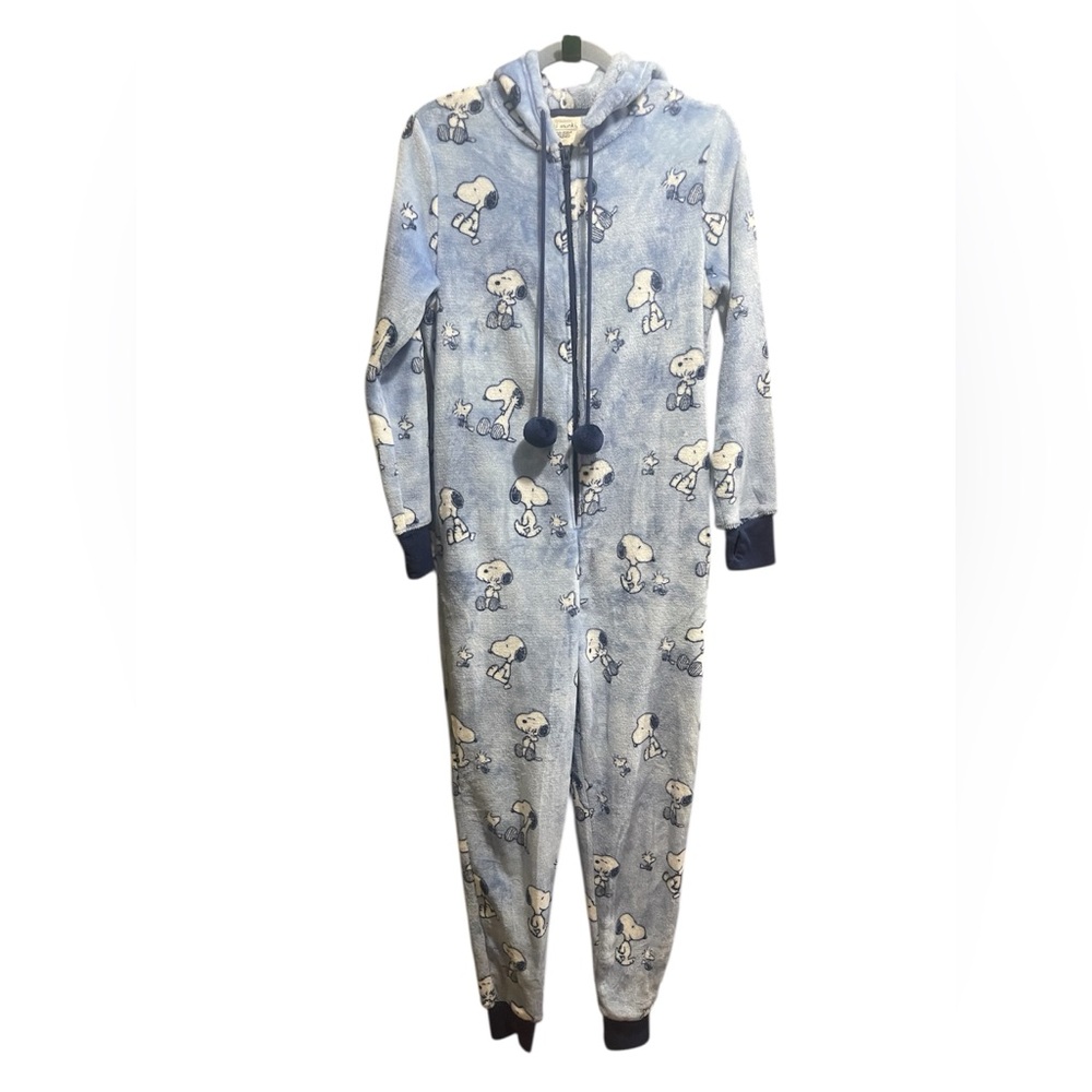 Women’s size small Peanuts onesie pajamas